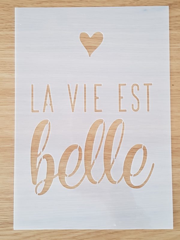 LA VIE EST belle